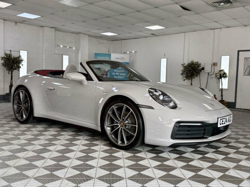 Porsche 911  3.0T 992 Carrera 4 Convertible 2dr Petrol PDK 4WD 