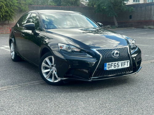 Lexus IS  2.5 300h Advance E-CVT Euro 6 (s/s) 4dr