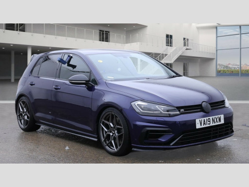 Volkswagen Golf  2.0 TSI R 