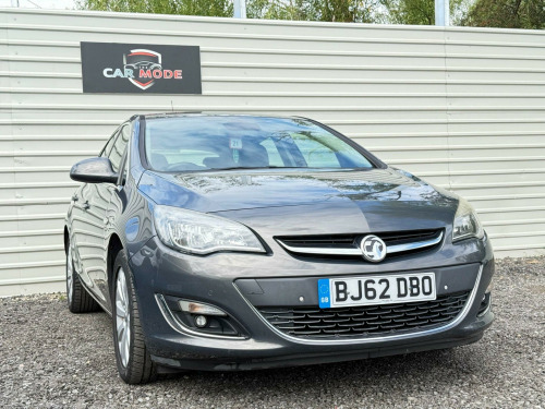 Vauxhall Astra  2.0 CDTi ecoFLEX Elite Euro 5 (s/s) 5dr