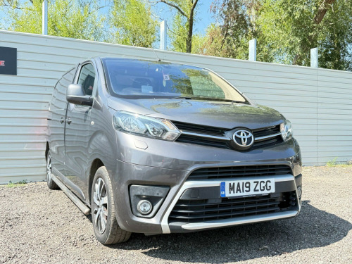 Toyota Proace  2.0D Design Medium Panel Van MWB Euro 6 (s/s) 6dr