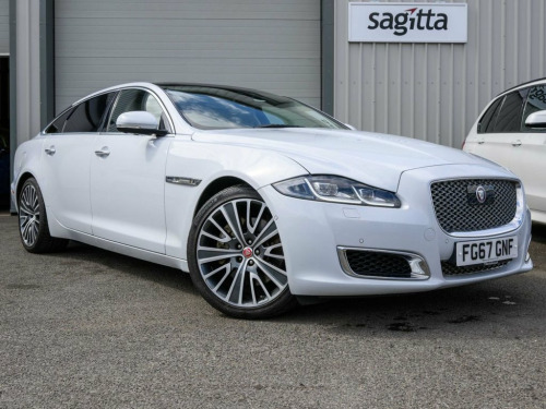 Jaguar XJ  3.0d V6 Autobiography Saloon 4dr Diesel Auto Euro 