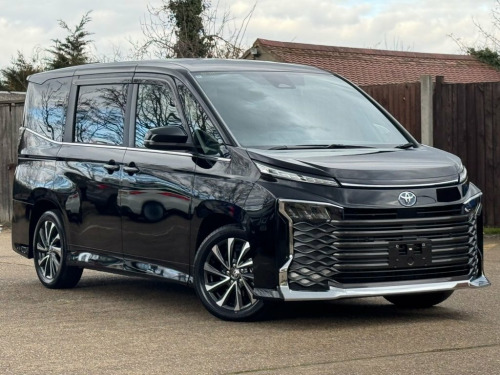 Toyota VOXY/NOAH  TOYOTA VOXY HYBRID BRAND NEW 1.8L AUTO 7 SEAT TOYO