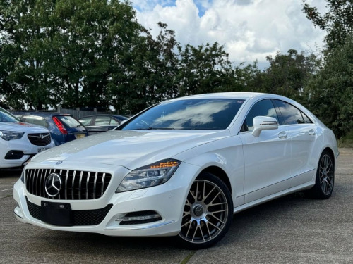 Mercedes-Benz CLS-Class  3.5L BLUE EFFICIENCY V6 PETROL