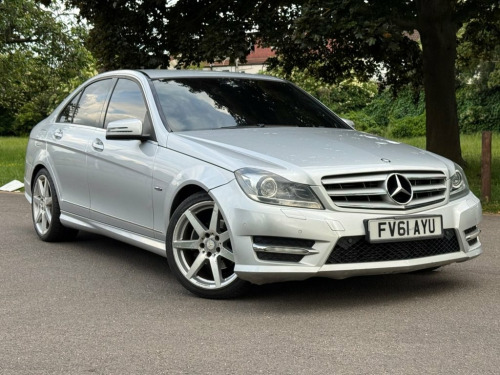 Mercedes-Benz C-Class C180 1.8 C180 BlueEfficiency Sport Edition 125 Saloon 4