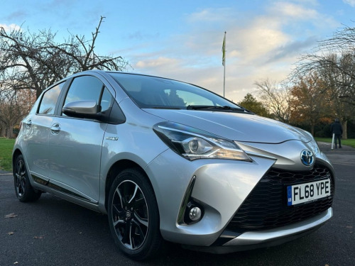 Toyota Yaris  1.5 VVT-h Design Hatchback 5dr Petrol Hybrid E-CVT 