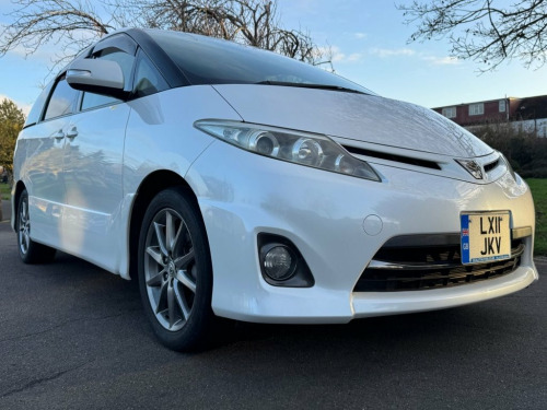 Toyota Estima  2011 Toyota Estima Aeras Leather Package 2.4 Petro 