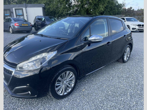 Peugeot 208  1.2 PureTech 82 Signature 5dr [Start Stop]