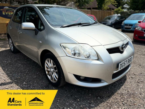 Toyota Auris  1.6 VVT-i TR 5dr