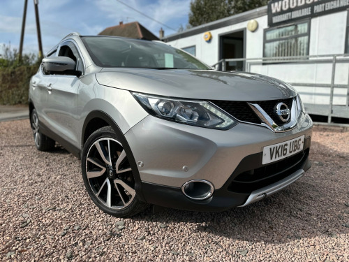 Nissan Qashqai  1.6 DCI TECKNA 4x4 