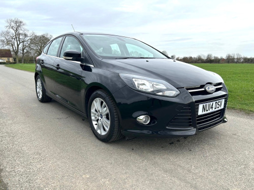 Ford Focus  1.0T EcoBoost Titanium Navigator Hatchback 5dr Petrol Manual Euro 5 (s/s) ( 