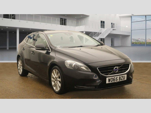 Volvo V40  1.6 D2 SE Lux Hatchback 5dr Diesel Manual Euro 5 (s/s) (115 ps)