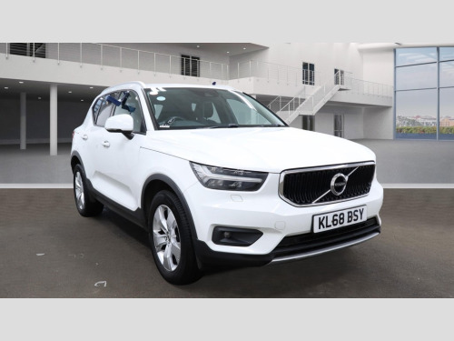 Volvo XC40  1.5 T3 Momentum Pro SUV 5dr Petrol Manual Euro 6 (s/s) (156 ps)