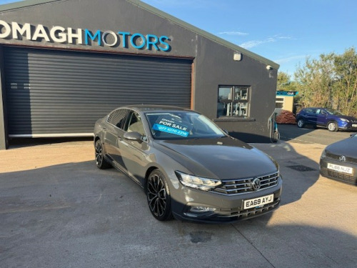 Volkswagen Passat  1.6 TDI SEL Saloon 4dr Diesel DSG Euro 6 (s/s) (120 ps)