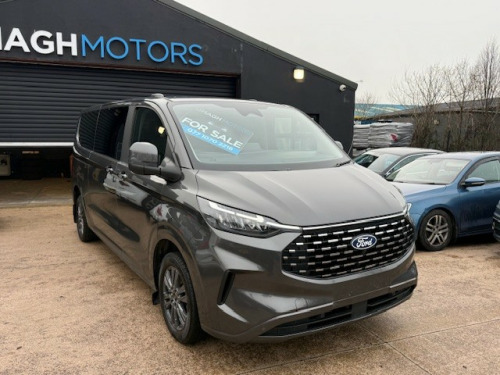 Ford Tourneo Custom  2.0 320 EcoBlue Titanium Luxe Minibus Double Cab 5dr Diesel Auto L2 Euro 6  