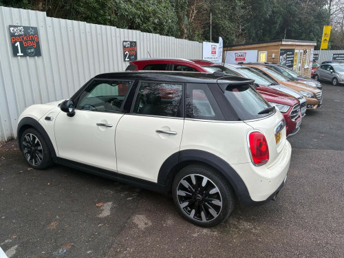 MINI Hatch  1.5 Cooper Hatchback 5dr Petrol Manual Euro 6 (s/s) (136 ps) 