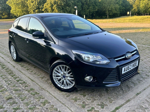 Ford Focus  1.0T EcoBoost Zetec Navigator Euro 5 (s/s) 5dr