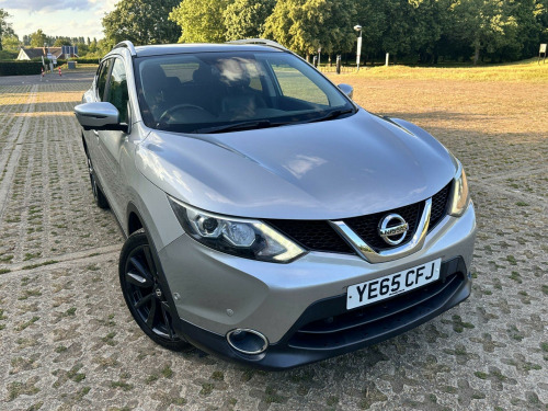 Nissan Qashqai  1.2 DIG-T Tekna 2WD Euro 6 (s/s) 5dr