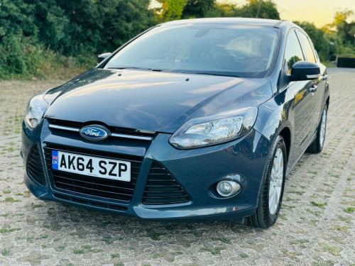 Ford Focus  1.0T EcoBoost Titanium Navigator Euro 5 (s/s) 5dr