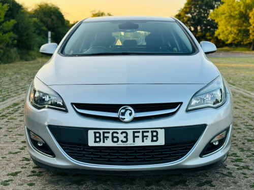 Vauxhall Astra  1.6 16v Elite Euro 5 5dr