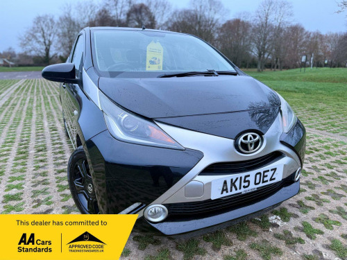 Toyota AYGO  1.0 VVT-i x-clusiv Hatchback 5dr Petrol Manual Euro 5 Euro 5 (68 ps) 