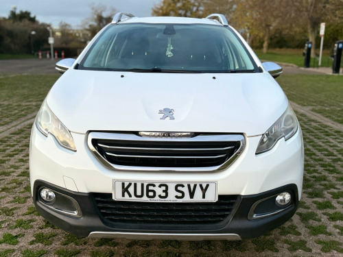 Peugeot 2008 Crossover  1.2 VTi Allure SUV 5dr Petrol Manual Euro 5 (82 ps) 