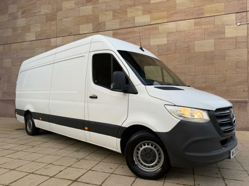 Mercedes-Benz Sprinter  2.0 315 CDI Progressive RWD L3 H2 Euro 6 (s/s) 5dr 