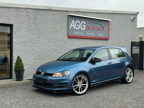 Volkswagen Golf  1.6 TDI 105 S 5dr