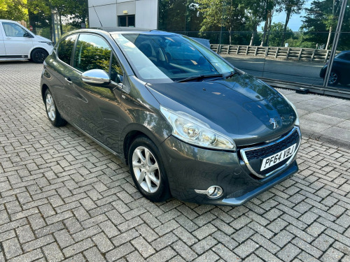 Peugeot 208  1.2 VTi PureTech Style Hatchback 3dr Petrol Manual Euro 6 (82 ps)