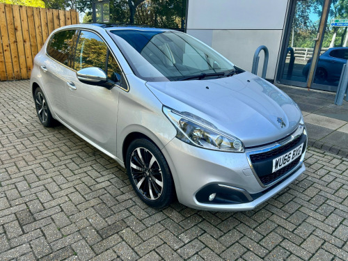 Peugeot 208  1.2 PureTech Allure Premium Hatchback 5dr Petrol Manual Euro 6 (82 ps)
