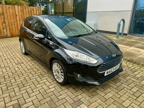 Ford Fiesta  1.0T EcoBoost Titanium Hatchback 5dr Petrol Manual Euro 5 (s/s) (125 ps)