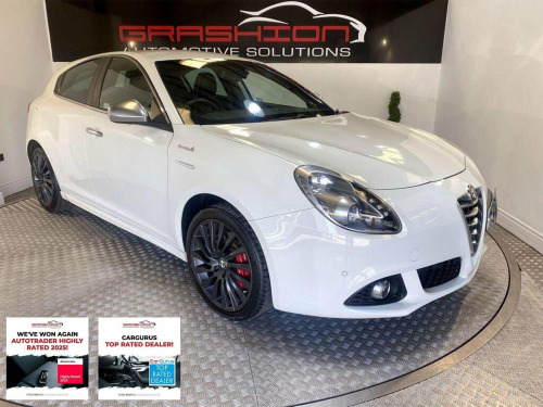 Alfa Romeo Giulietta  2.0 JTDM-2 Sportiva Nav Euro 5 (s/s) 5dr