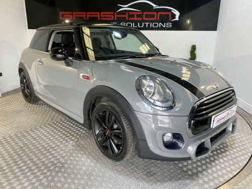 MINI Hatch  1.5 Cooper Auto Euro 6 (s/s) 3dr