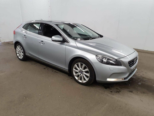 Volvo V40  2.0 D2 SE Nav Auto Euro 6 (s/s) 5dr