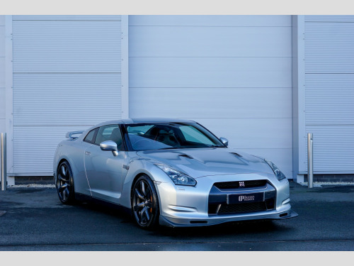 Nissan GT-R  3.8 V6 Black Edition