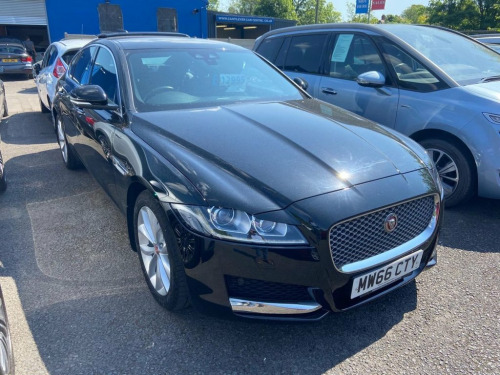 Jaguar XF  2.0d Portfolio Saloon 4dr Diesel Auto Euro 6 (s/s)