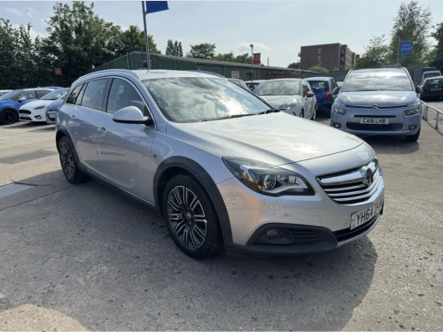 Vauxhall Insignia  2.0 CDTi Nav Country Tourer 5dr Diesel Auto 4WD Eu 
