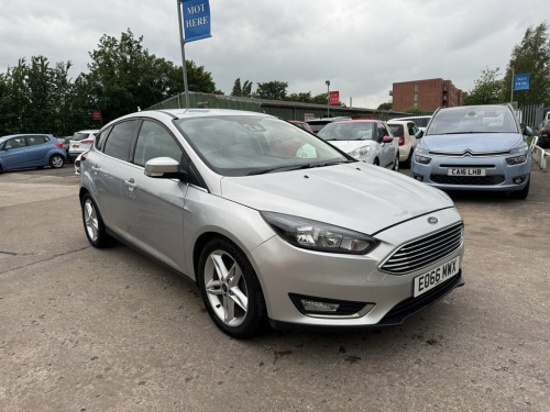 Ford Focus  1.0T EcoBoost Titanium Hatchback 5dr Petrol Manual