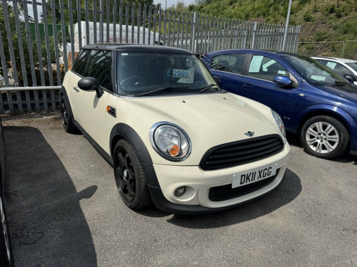 MINI Hatch  1.6 Cooper Hatchback 3dr Petrol Manual Euro 5 (s/s
