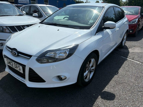 Ford Focus  1.6 Zetec Hatchback 5dr Petrol Manual Euro 5 (105 