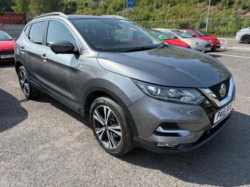 Nissan Qashqai  1.3 DIG-T N-Connecta SUV 5dr Petrol Manual Euro 6 