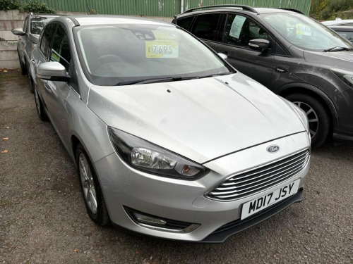 Ford Focus  1.0T EcoBoost Titanium Hatchback 5dr Petrol Manual