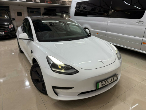 Tesla Model 3  Standard Range Plus Auto RWD 4dr 