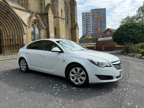 Vauxhall Insignia  2.0 CDTi SRi Nav