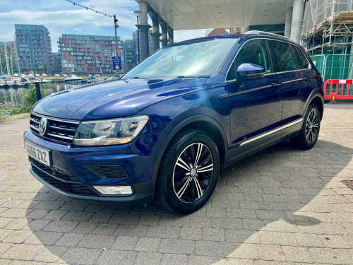 Volkswagen Tiguan  2.0 TDI R-Line Tech DSG Euro 6 (s/s) 5dr