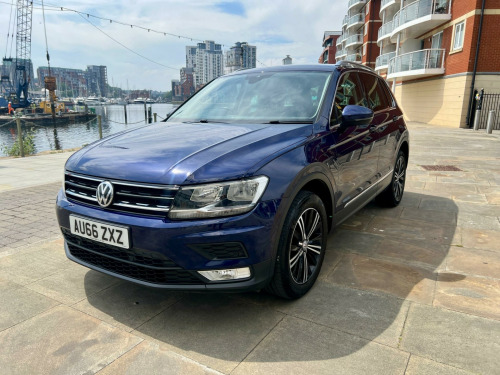 Volkswagen Tiguan  2.0 TDI R-Line Tech DSG Euro 6 (s/s) 5dr 
