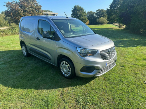 Vauxhall Combo  1.6 Turbo D 2300 Sportive L1 H1 Euro 6 (s/s) 4dr