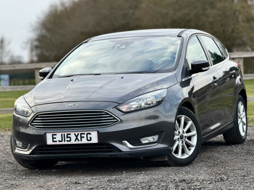 Ford Focus  1.6 Titanium Powershift Euro 6 5dr