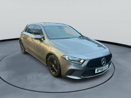 Mercedes-Benz A-Class  1.5 A180d SE Hatchback 5dr Diesel 7G-DCT Euro 6 (s 