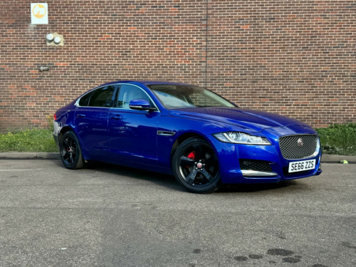 Jaguar XF  2.0d Portfolio Auto Euro 6 (s/s) 4dr